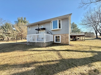 6974 Forest Preserve Rd, Rockton, IL 61072
