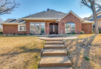 2103 Bay Club Dr, Arlington, TX 76013