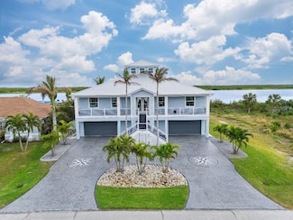 16176 La Barge Cir, Port Charlotte, FL 33981