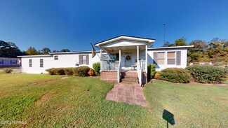 111 Johnny Whaley Rd, Beulaville, NC 28518