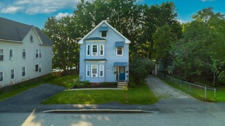 26 College St, Lewiston, ME 04240
