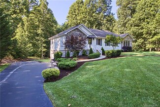 1212 Bowman Rd, Hendersonville, NC 28791