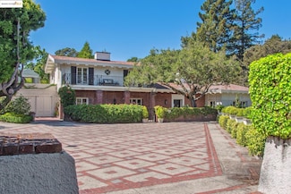 305 The Uplands, Berkeley, CA 94705