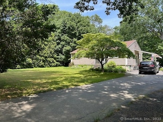 450 Toll Gate Rd, Groton, CT 06340