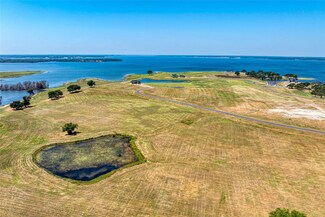 245 Sailview Ct, Honey Grove, TX 75446