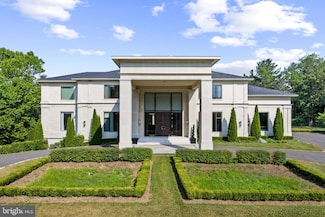 8880 Bradley Blvd, Bethesda, MD 20817