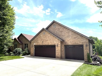 5218 S Gary Ct, Springfield, MO 65810