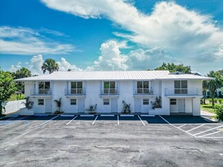2305 Tamarind Dr Unit 3, Fort Pierce, FL 34949