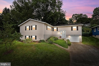 33 Worral Dr, Newark, DE 19711