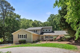 3537 N Lakeshore Dr, Clemmons, NC 27012