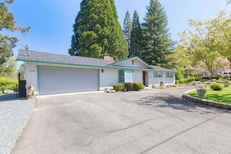 1993 Southgate Way, Grants Pass, OR 97527