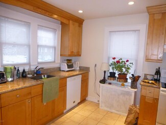 48 Almira Dr, Greenwich, CT 06831