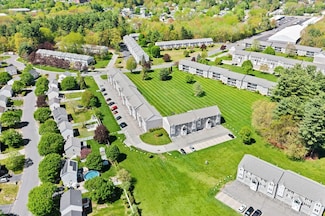 94 Tennis Unit 10, Dracut, MA 01826