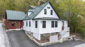 61 Central St, Sunapee, NH 03782