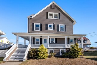 122 Manomet Ave, Hull, MA 02045