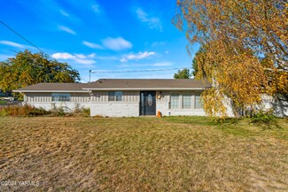 6015 W Lincoln Ave, Yakima, WA 98908