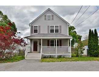 27 Newhall St, Lowell, MA 01852