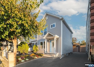 191 Harrison St, Passaic, NJ 07055