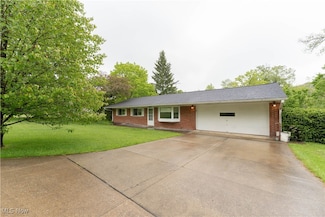 15769 Auburn Rd, Newbury, OH 44065