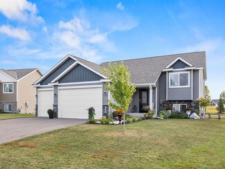 1211 Mulberry Ave NE, Montgomery, MN 56069