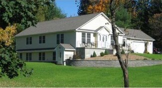 30 Valley Rd, Southampton, MA 01073