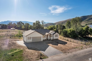 391 S 10000 E, Huntsville, UT 84317