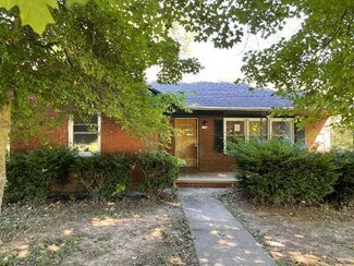 104 E Broadway St, Livermore, KY 42352