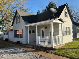 408 College St, Lerna, IL 62440