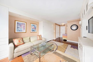 225 E 36th St Unit 7L, New York, NY 10016