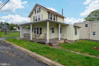 121 N Plum St, Mount Joy, PA 17552