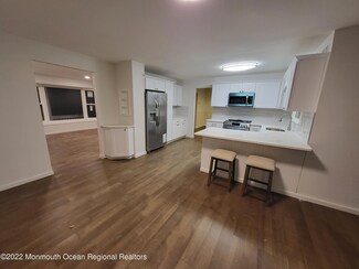 13 Spicy Pond Rd, Howell, NJ 07731