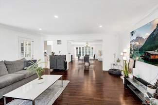 270 Victory Blvd, New Rochelle, NY 10804