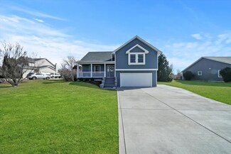 9235 Rachel Dr Unit 7, Wonder Lake, IL 60097