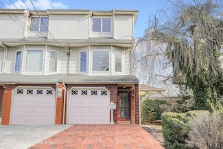43 Livermore Ave, Staten Island, NY 10302