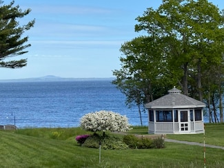 91 Dockside Ln Unit 5, Belfast, ME 04915