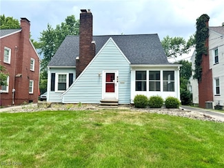 254 Wychwood Ln, Youngstown, OH 44512