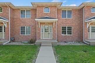 1610 Belclare Rd, Normal, IL 61761