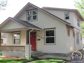 2208 SW Kenilworth Ct, Topeka, KS 66606