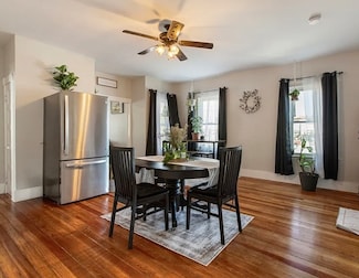 1037 Cove Rd Unit 1, New Bedford, MA 02744