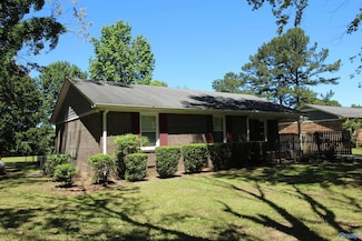 195 Holly Lynn Ln, Hazel Green, AL 35750