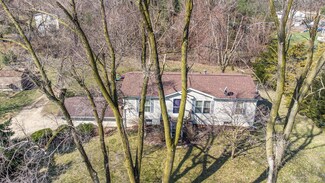 4948 Deleon Dr, Tecumseh, MI 49286