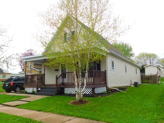 211 N Jefferson St, Cuba City, WI 53807
