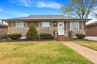 8228 Webmore Dr, Saint Louis, MO 63123
