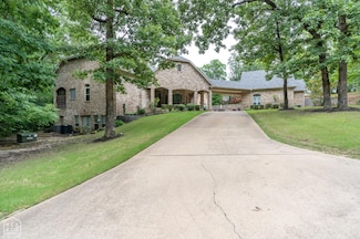 1312 Stone Creek Ln, Jonesboro, AR 72401