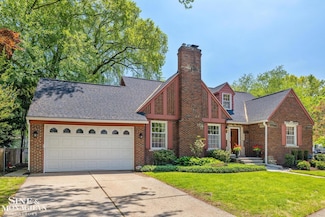 292 Chalfonte Ave, Grosse Pointe Farms, MI 48236