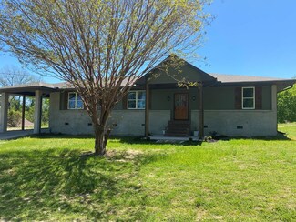 540 Old Cain Ridge Rd, Vicksburg, MS 39180