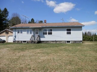 863 State Highway 150, Parkman, ME 04443