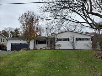 120 Copleigh Dr, Syracuse, NY 13209