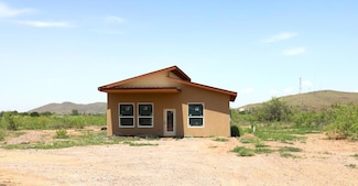 416 Sagebrush Rd, Alpine, TX 79830