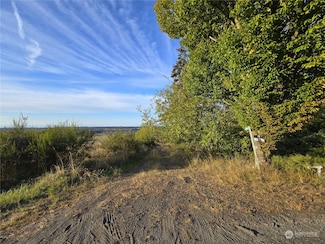 463 Miller Rd, Sequim, WA 98382